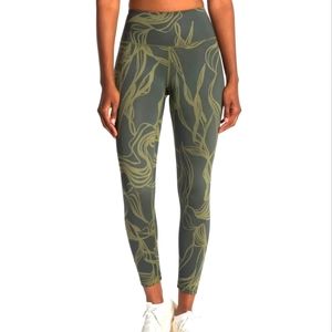 Z By Zella Daily High Waist  Leggings In Dark Green